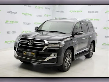  Toyota  Land Cruiser  GXR- Grand Touring  2020  Automatic  54,000 Km  8 Cylinder  Four Wheel Drive (4WD)  SUV  Black  With Warranty