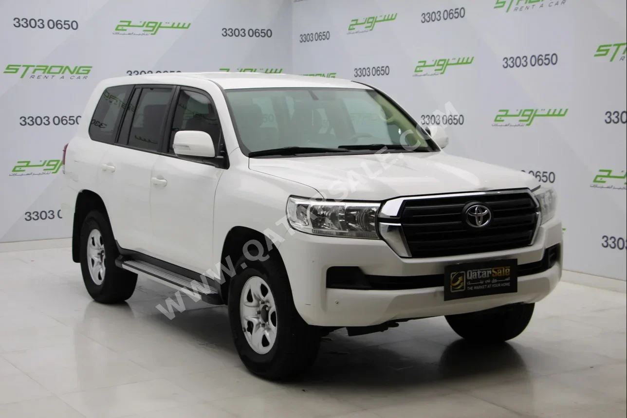 Toyota  Land Cruiser  GX  2017  Automatic  262,000 Km  6 Cylinder  Four Wheel Drive (4WD)  SUV  White