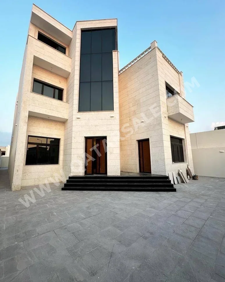 Family Residential  - Not Furnished  - Al Rayyan  - Izghawa  - 12 Bedrooms