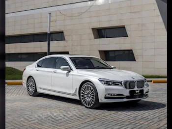 BMW  7-Series  750 Li  2016  Automatic  71,000 Km  8 Cylinder  Rear Wheel Drive (RWD)  Sedan  White