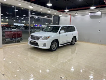 Lexus  LX  570  2009  Automatic  387,000 Km  8 Cylinder  Four Wheel Drive (4WD)  SUV  White