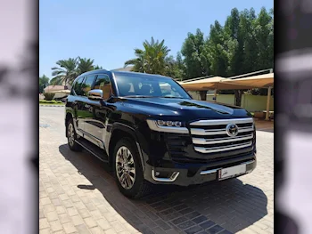 Toyota  Land Cruiser  VXR Twin Turbo  2023  Automatic  15,000 Km  6 Cylinder  Four Wheel Drive (4WD)  SUV  Black  With Warranty