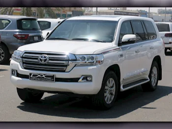 Toyota  Land Cruiser  GXR  2021  Automatic  131,000 Km  6 Cylinder  Four Wheel Drive (4WD)  SUV  White