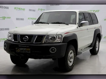 Nissan  Patrol  GL  2021  Manual  33,000 Km  6 Cylinder  Four Wheel Drive (4WD)  SUV  White  With Warranty