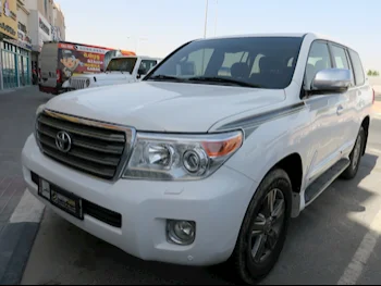 Toyota  Land Cruiser  GXR  2015  Automatic  330,000 Km  8 Cylinder  Four Wheel Drive (4WD)  SUV  White