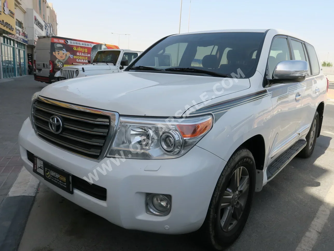 Toyota  Land Cruiser  GXR  2015  Automatic  330,000 Km  8 Cylinder  Four Wheel Drive (4WD)  SUV  White