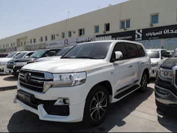 Toyota  Land Cruiser  VXR- Grand Touring S  2020  Automatic  228,000 Km  8 Cylinder  Four Wheel Drive (4WD)  SUV  White