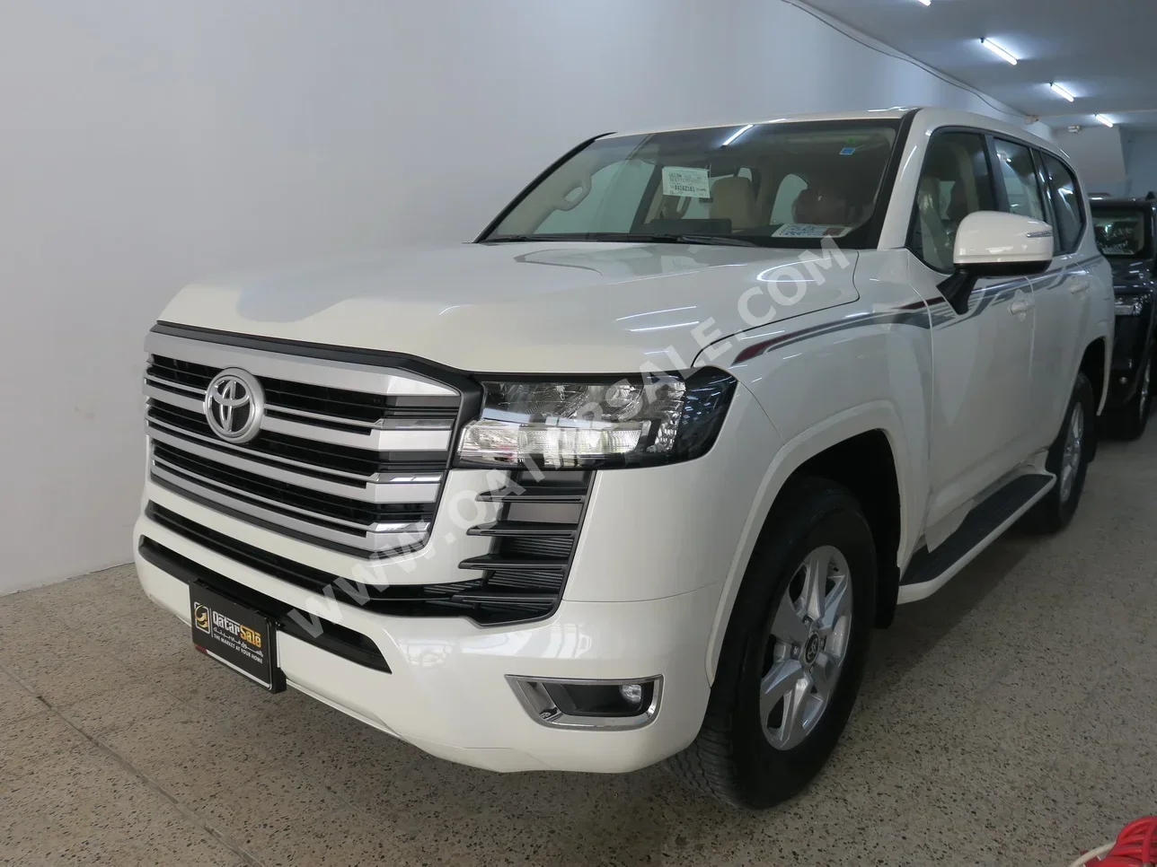 Toyota  Land Cruiser  GXR Twin Turbo  2024  Automatic  0 Km  6 Cylinder  Four Wheel Drive (4WD)  SUV  White  With Warranty