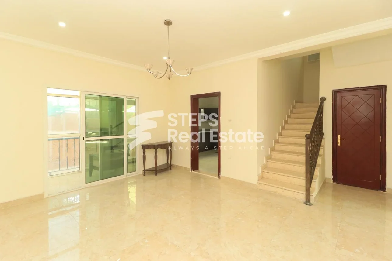 Family Residential  - Not Furnished  - Al Rayyan  - Al Maamoura  - 3 Bedrooms