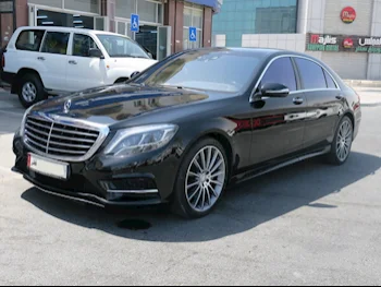 Mercedes-Benz  S-Class  400  2014  Automatic  75,000 Km  6 Cylinder  Rear Wheel Drive (RWD)  Sedan  Black