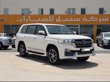 Toyota  Land Cruiser  VXR- Grand Touring S  2020  Automatic  86,000 Km  8 Cylinder  Four Wheel Drive (4WD)  SUV  White