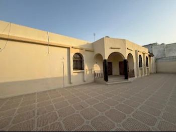 Family Residential  - Semi Furnished  - Al Rayyan  - Al Aziziyah  - 4 Bedrooms