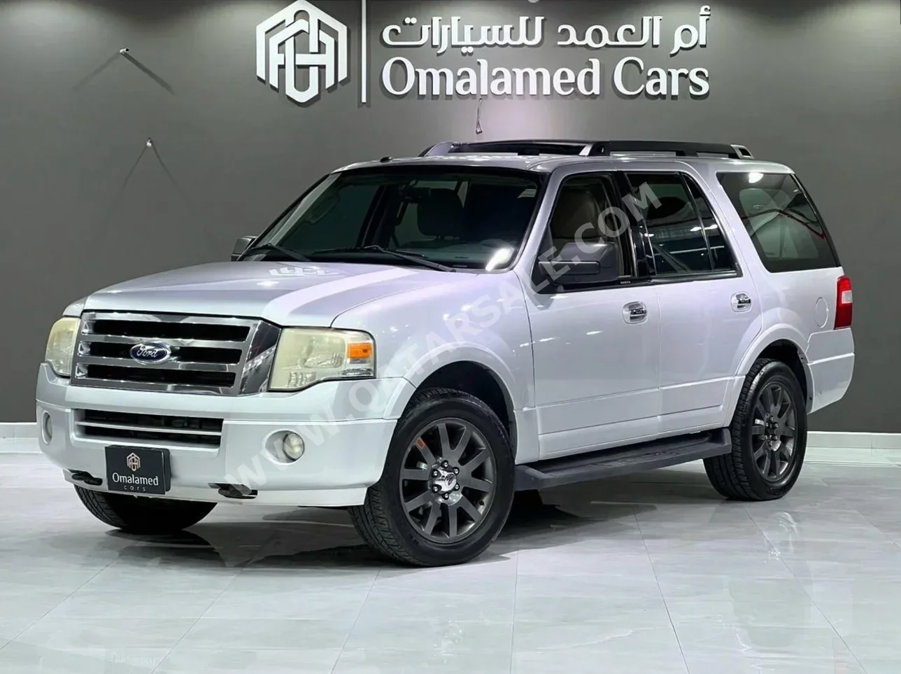 Ford  Expedition  XLT  2013  Automatic  240,000 Km  6 Cylinder  Four Wheel Drive (4WD)  SUV  White