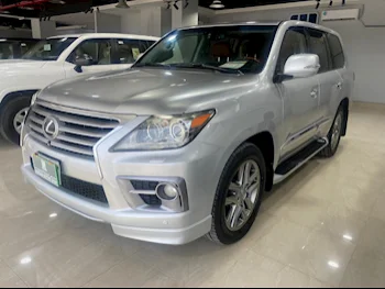 Lexus  LX  570  2012  Automatic  229,000 Km  8 Cylinder  Four Wheel Drive (4WD)  SUV  Silver