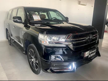 Toyota  Land Cruiser  VXR  2021  Automatic  101,000 Km  8 Cylinder  Four Wheel Drive (4WD)  SUV  Black