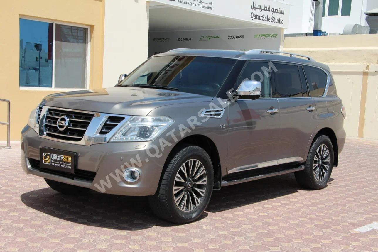 Nissan  Patrol  Platinum  2016  Automatic  117,000 Km  8 Cylinder  Four Wheel Drive (4WD)  SUV  Gray