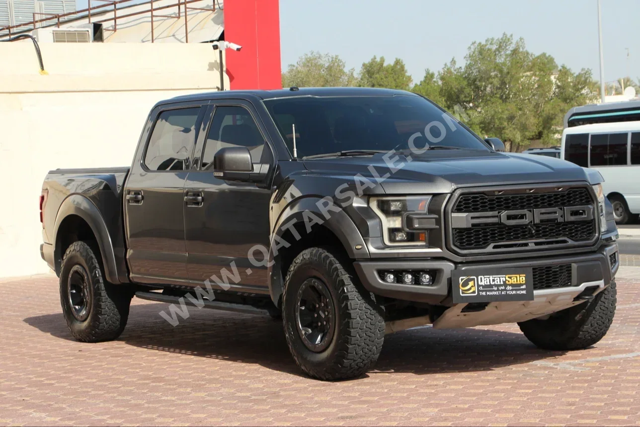 Ford  Raptor  2017  Automatic  108,000 Km  6 Cylinder  Four Wheel Drive (4WD)  Pick Up  Gray  With Warranty