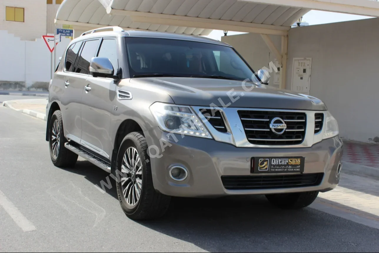 Nissan  Patrol  Platinum  2016  Automatic  187٬000 Km  8 Cylinder  Four Wheel Drive (4WD)  SUV  Gray