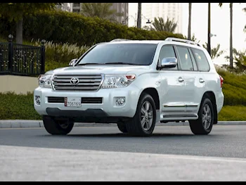 Toyota  Land Cruiser  VXR  2015  Automatic  190,000 Km  8 Cylinder  Four Wheel Drive (4WD)  SUV  White