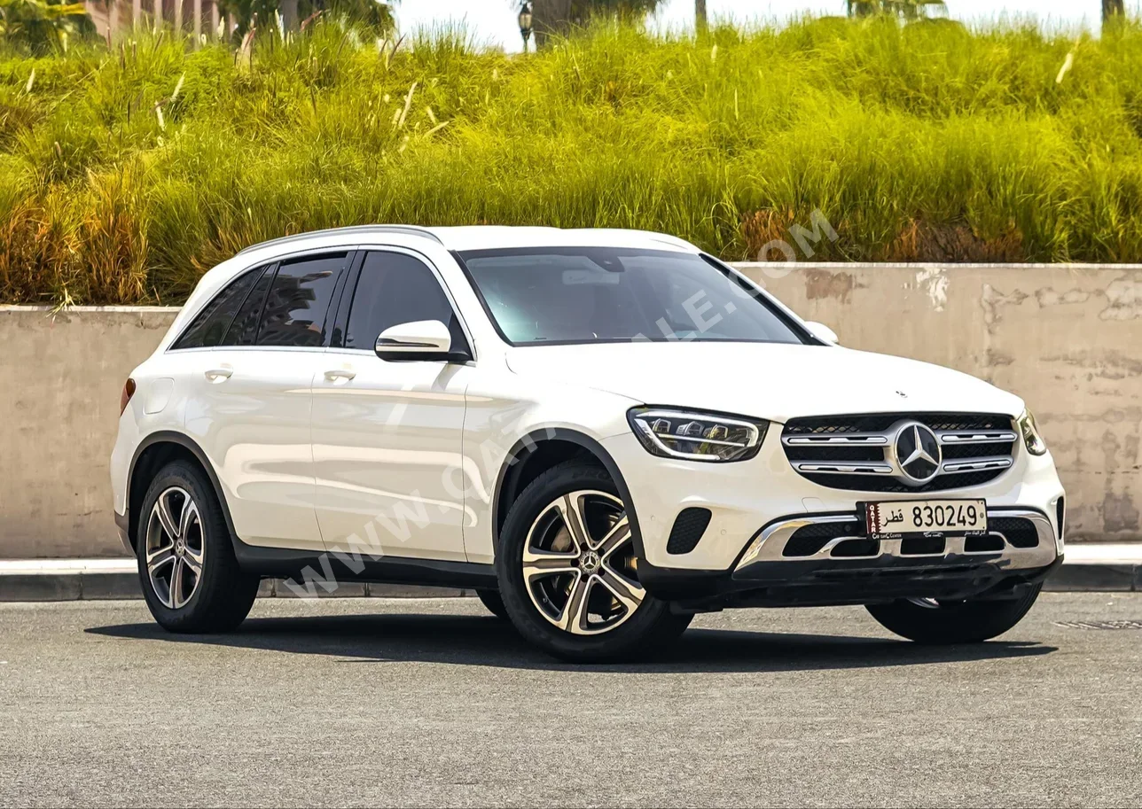 Mercedes-Benz  GLC  200  2021  Automatic  50,000 Km  4 Cylinder  Four Wheel Drive (4WD)  SUV  White