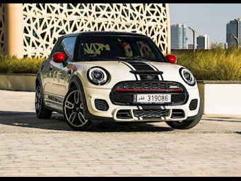 Mini  Cooper  JCW  2016  Manual  100,000 Km  4 Cylinder  Front Wheel Drive (FWD)  Hatchback  White