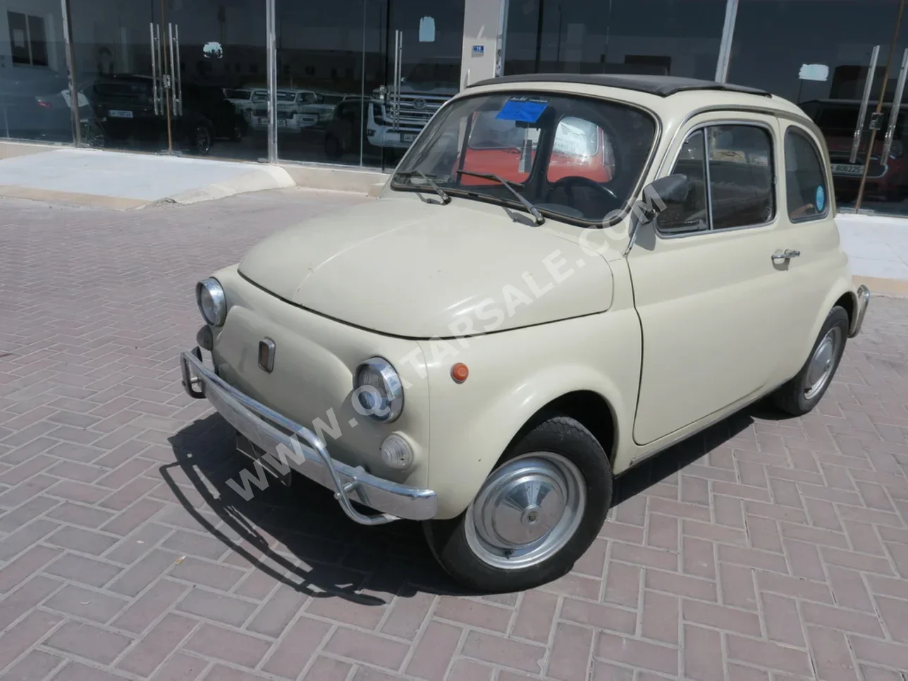 Fiat  500  1970  Manual  300,000 Km  4 Cylinder  Front Wheel Drive (FWD)  Hatchback  Beige