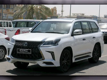 Lexus  LX  570 S Black Edition  2019  Automatic  183,000 Km  8 Cylinder  Four Wheel Drive (4WD)  SUV  White