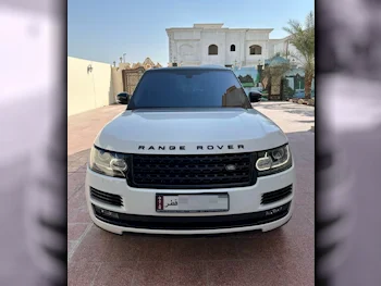 Land Rover  Range Rover  Vogue  2016  Automatic  71,000 Km  8 Cylinder  Four Wheel Drive (4WD)  SUV  White