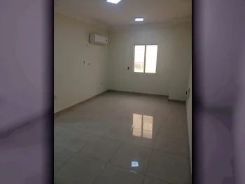 Family Residential  - Not Furnished  - Al Rayyan  - Ain Khaled  - 6 Bedrooms