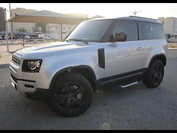 Land Rover  Defender  90 HSE  2022  Automatic  25,000 Km  6 Cylinder  Four Wheel Drive (4WD)  SUV  Silver  With Warranty