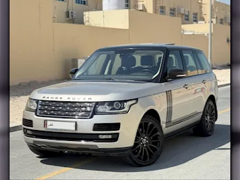 Land Rover  Range Rover  Vogue  2015  Automatic  139,000 Km  8 Cylinder  Four Wheel Drive (4WD)  SUV  Silver