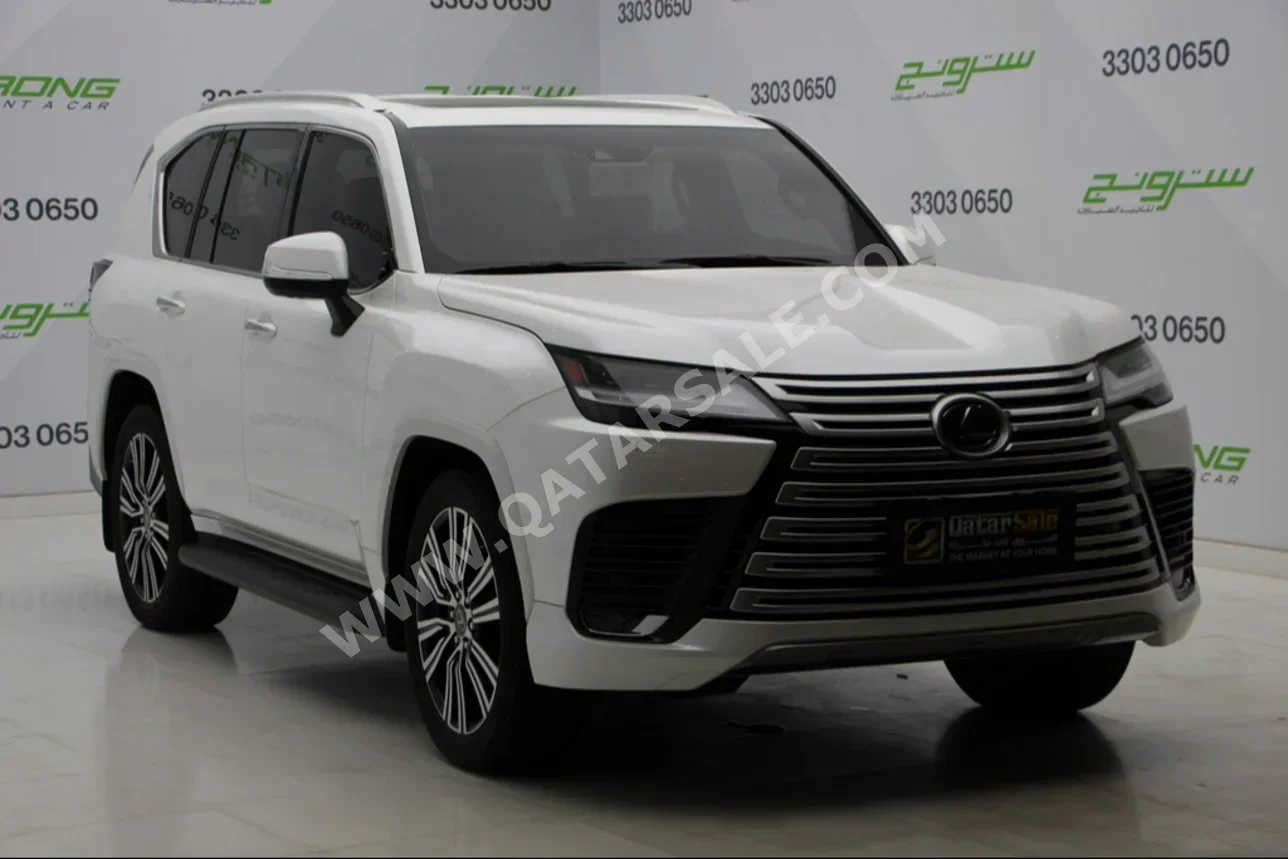 Lexus  LX  600 Luxury  2022  Automatic  27٬000 Km  6 Cylinder  Four Wheel Drive (4WD)  SUV  White  With Warranty