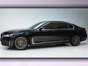 BMW  7-Series  730 Li  2022  Automatic  31٬000 Km  4 Cylinder  Rear Wheel Drive (RWD)  Sedan  Black  With Warranty