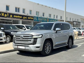 Toyota  Land Cruiser  VX Twin Turbo  2023  Automatic  77,000 Km  6 Cylinder  Four Wheel Drive (4WD)  SUV  Silver  With Warranty