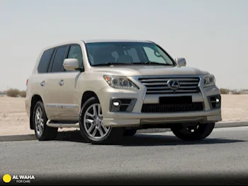 Lexus  LX  570  2013  Automatic  237,501 Km  8 Cylinder  Four Wheel Drive (4WD)  SUV  Gold