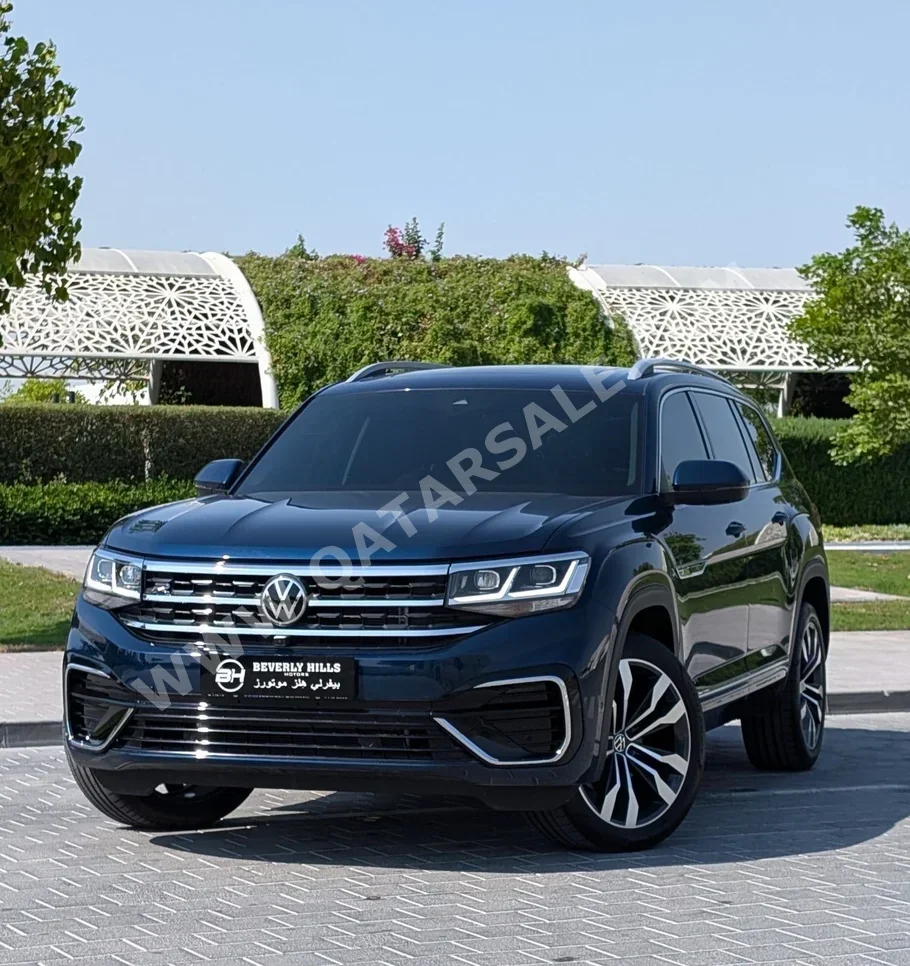 Volkswagen  Teramont  R Line  2022  Automatic  13,355 Km  6 Cylinder  Four Wheel Drive (4WD)  SUV  Blue  With Warranty