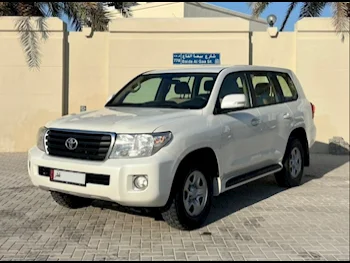 Toyota  Land Cruiser  G  2015  Automatic  195,000 Km  6 Cylinder  Four Wheel Drive (4WD)  SUV  White