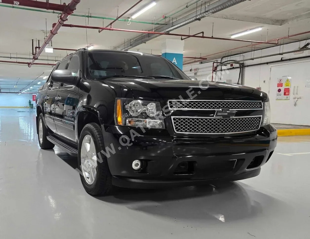 Chevrolet  Avalanche  LTZ  2011  Automatic  199,000 Km  8 Cylinder  Four Wheel Drive (4WD)  Pick Up  Black