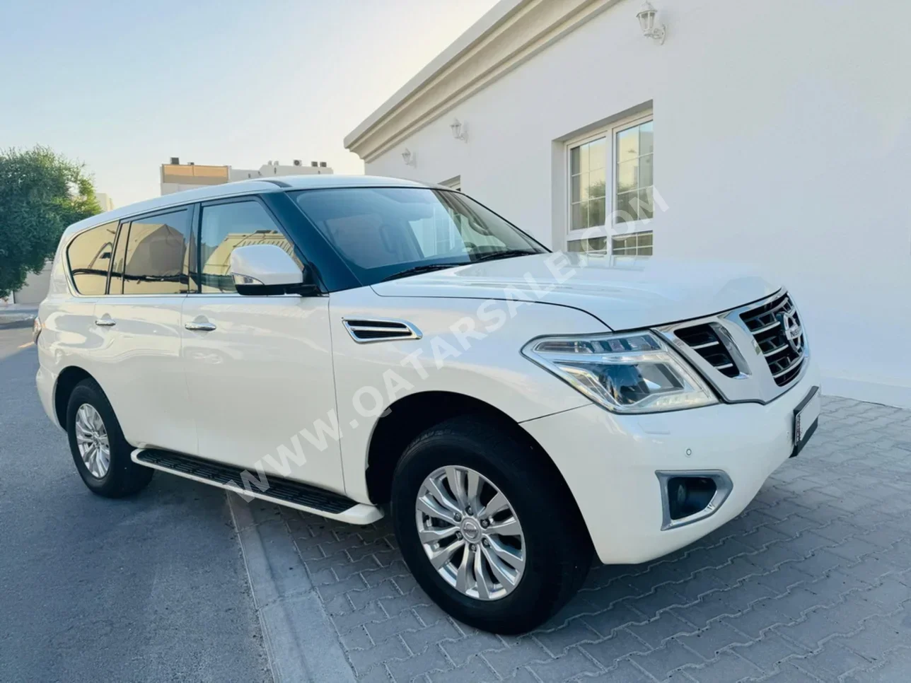 Nissan  Patrol  SE  2018  Automatic  128,000 Km  6 Cylinder  Four Wheel Drive (4WD)  SUV  White