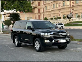 Toyota  Land Cruiser  GXR  2020  Automatic  181,000 Km  6 Cylinder  Four Wheel Drive (4WD)  SUV  Black