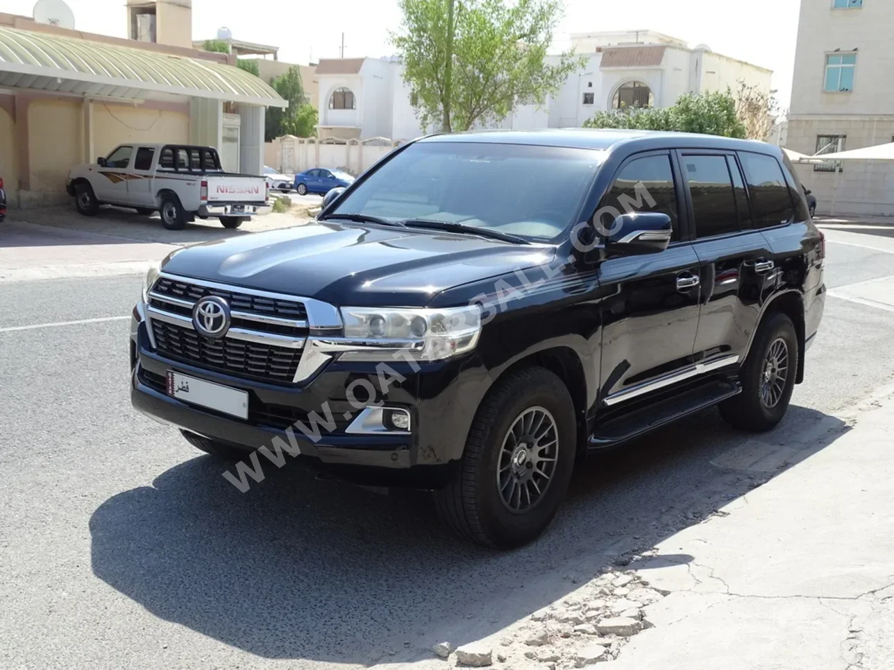 Toyota  Land Cruiser  GXR  2015  Automatic  300,000 Km  8 Cylinder  Four Wheel Drive (4WD)  SUV  Black