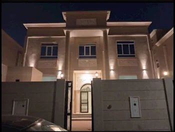 Family Residential  - Not Furnished  - Doha  - Al Duhail  - 5 Bedrooms