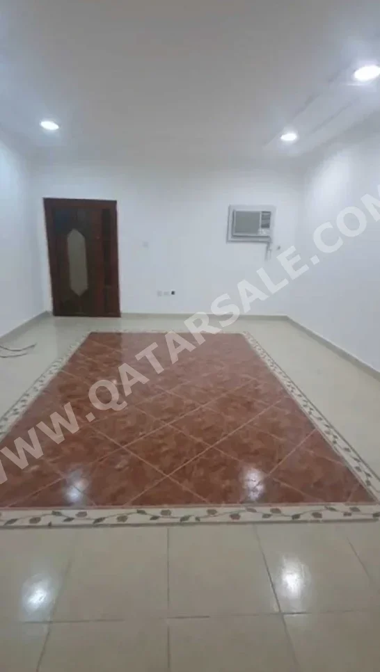 3 Bedrooms  Apartment  For Rent  in Doha -  Al Thumama  Not Furnished