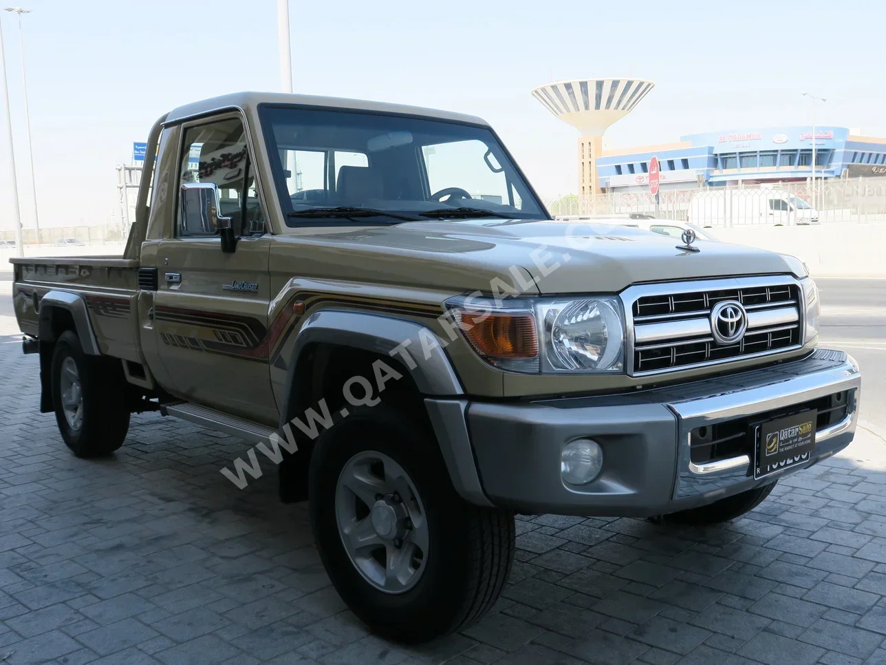 Toyota  Land Cruiser  LX  2022  Manual  127,000 Km  6 Cylinder  Four Wheel Drive (4WD)  Pick Up  Gray