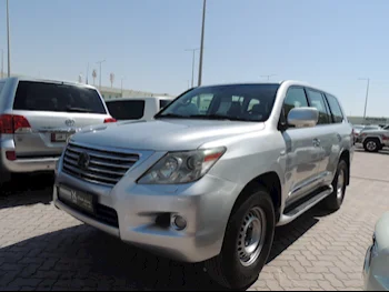 Lexus  LX  570  2011  Automatic  353,000 Km  8 Cylinder  Four Wheel Drive (4WD)  SUV  Silver