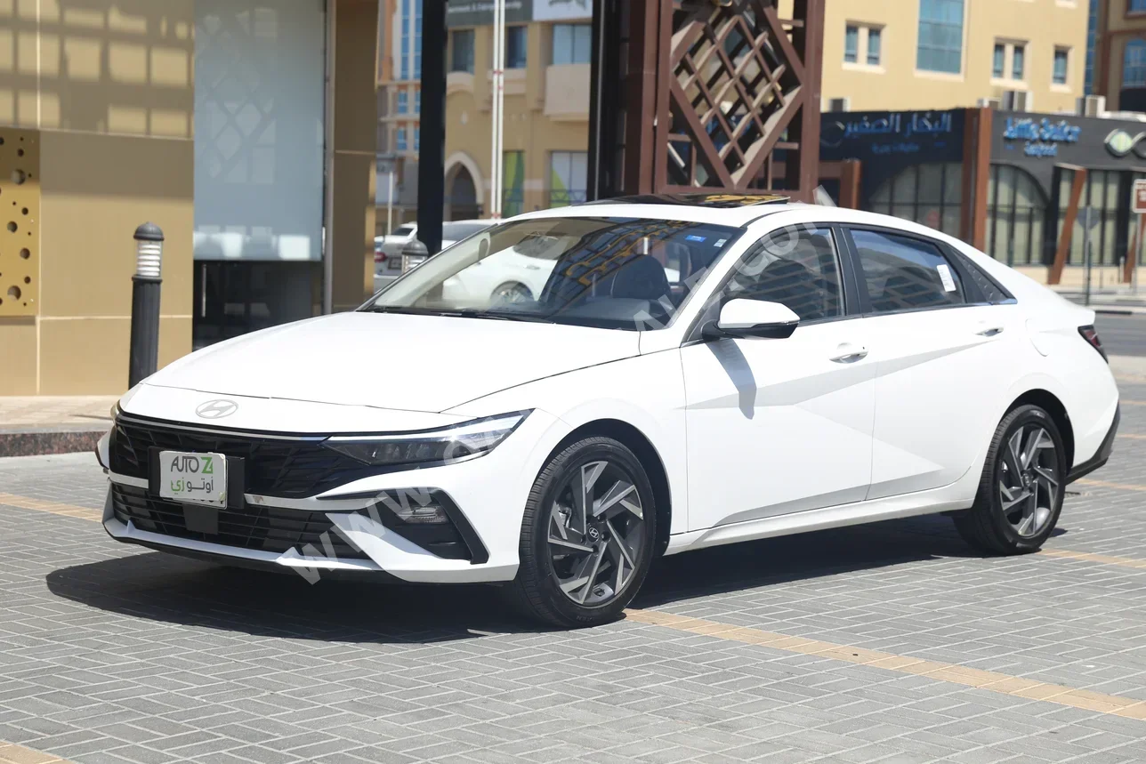 Hyundai  Elantra  2024  Automatic  1,700 Km  4 Cylinder  Front Wheel Drive (FWD)  Sedan  White