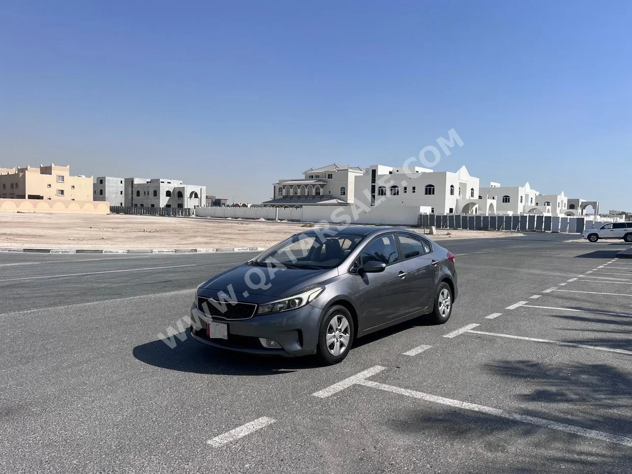 Kia  Cerato  2018  Automatic  222,000 Km  4 Cylinder  Front Wheel Drive (FWD)  Sedan  Gray