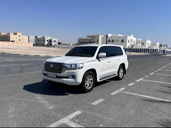 Toyota  Land Cruiser  GXR  2018  Automatic  300,000 Km  6 Cylinder  Four Wheel Drive (4WD)  SUV  White