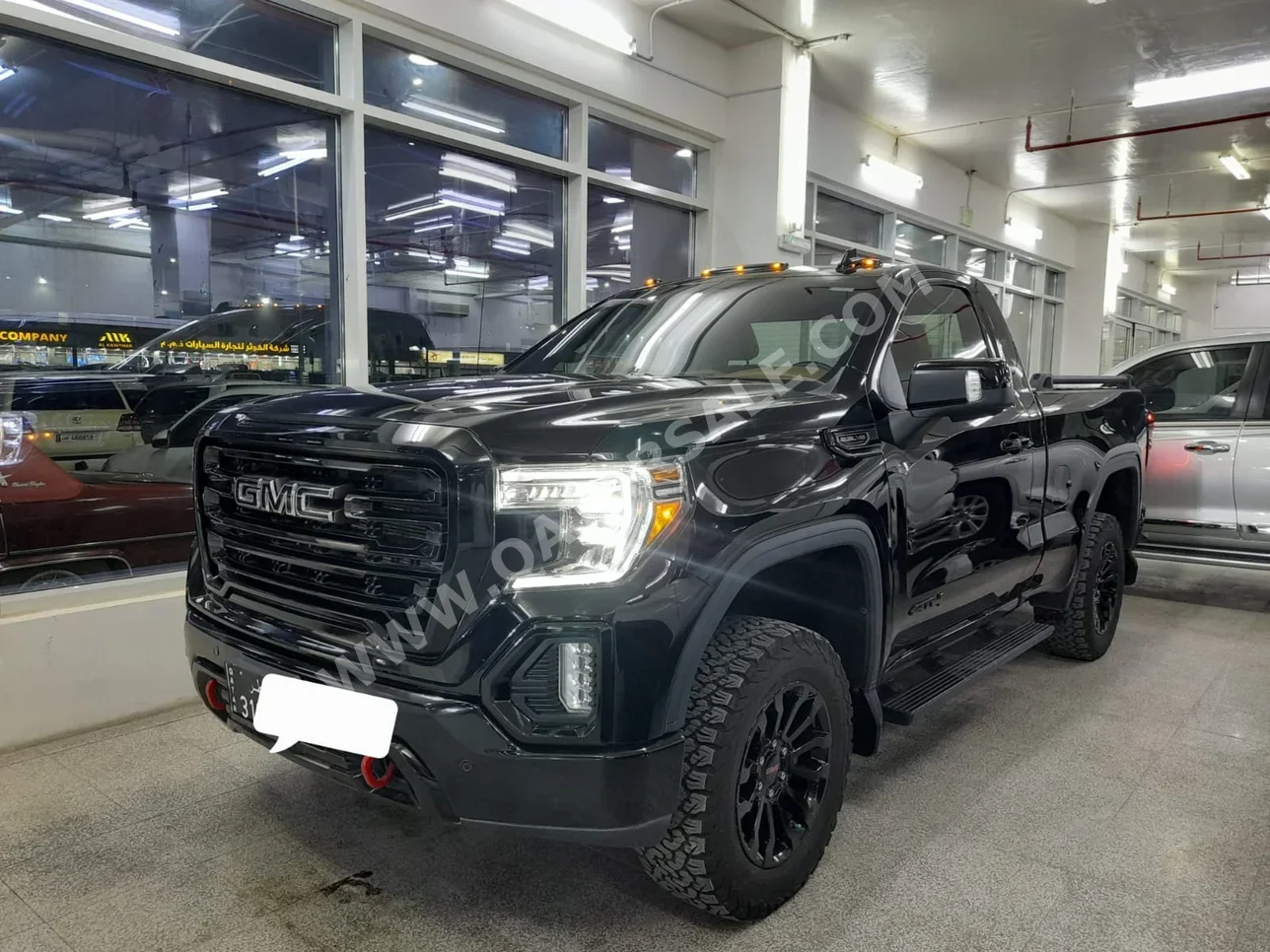 GMC  Sierra  AT4  2021  Automatic  51,000 Km  8 Cylinder  Four Wheel Drive (4WD)  Pick Up  Black  With Warranty