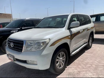 Toyota  Land Cruiser  GX  2010  Automatic  414,000 Km  6 Cylinder  Four Wheel Drive (4WD)  SUV  White